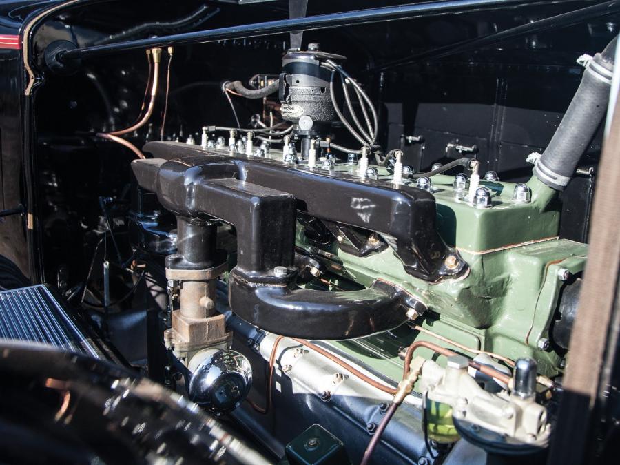  Packard Deluxe Eight Sport Phaeton 1932 года  (фото 3 из 9)